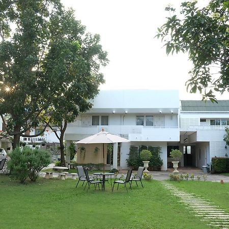 Udee Cozy Bed & Breakfast Chiang Mai Exterior foto