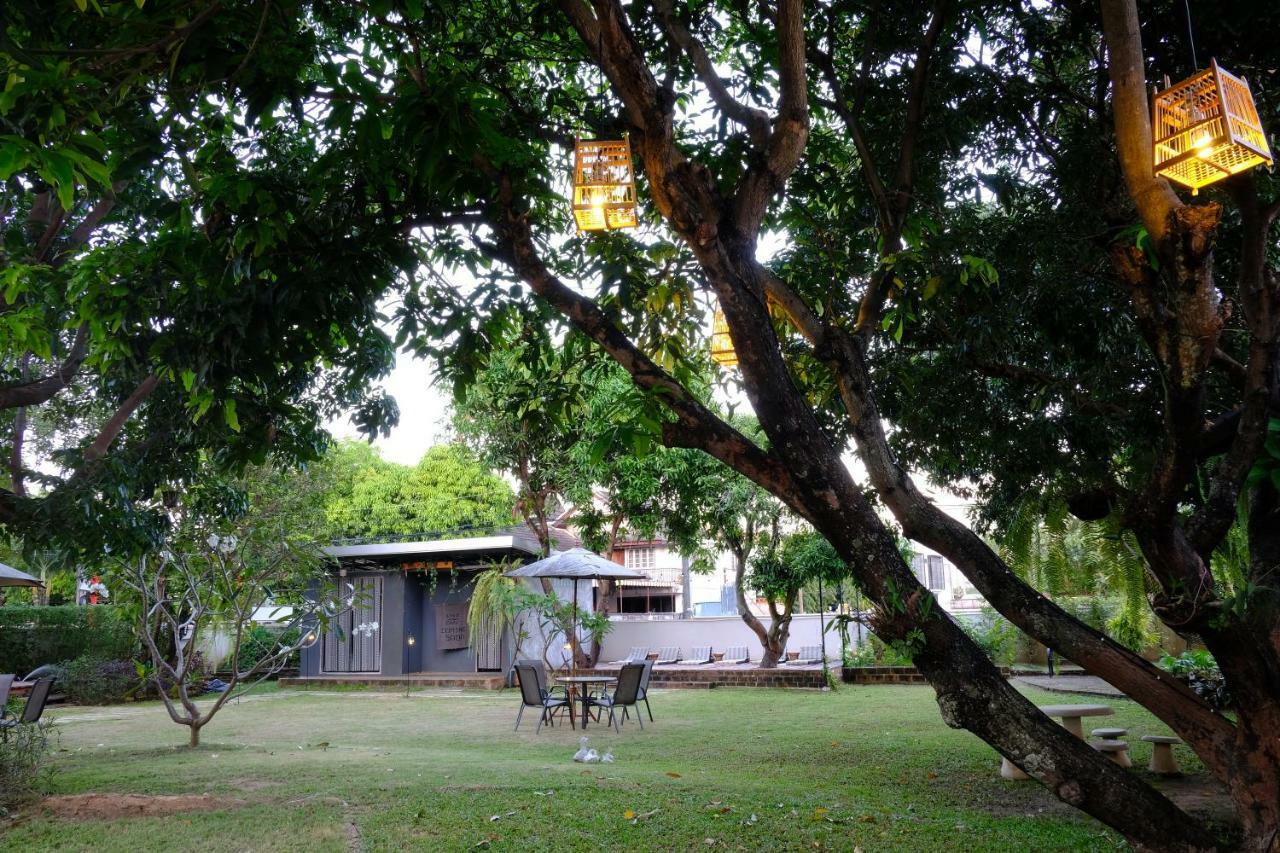 Udee Cozy Bed & Breakfast Chiang Mai Exterior foto