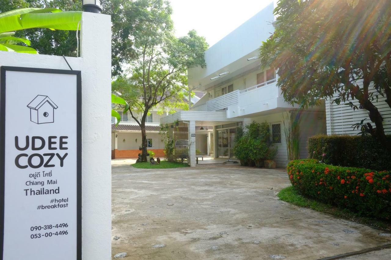 Udee Cozy Bed & Breakfast Chiang Mai Exterior foto